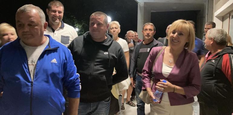 Манолова подгони министър. Иска помощ за картофопроизводителите